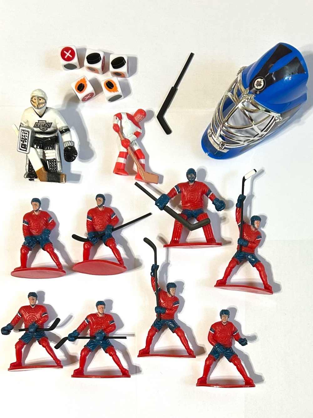 4/$20 Small Plastic Hockey Players Lot Montreal Canadians The Habs Kings Goalie
